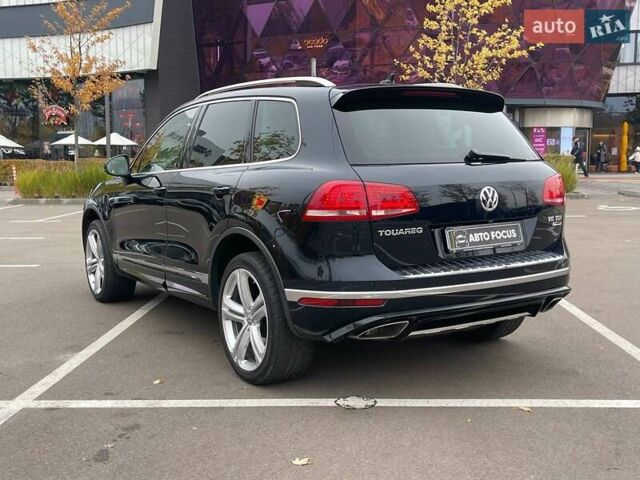 Черный Фольксваген Туарег, объемом двигателя 2.97 л и пробегом 159 тыс. км за 35490 $, фото 4 на Automoto.ua