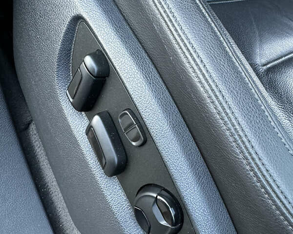 Черный Фольксваген Туарег, объемом двигателя 2.97 л и пробегом 202 тыс. км за 30000 $, фото 52 на Automoto.ua