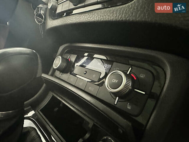 Черный Фольксваген Туарег, объемом двигателя 3 л и пробегом 56 тыс. км за 27000 $, фото 40 на Automoto.ua