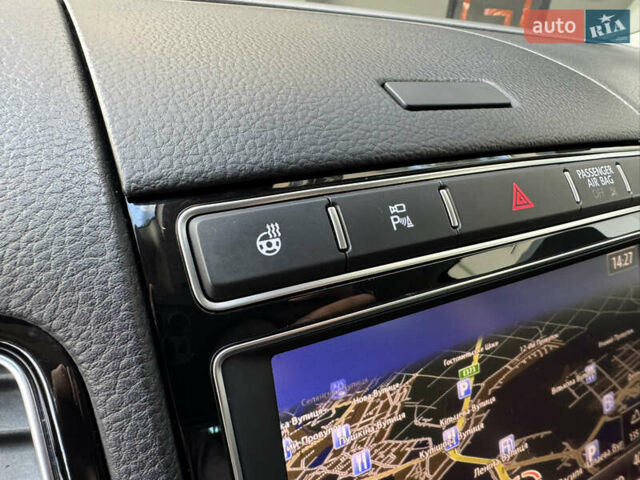 Чорний Фольксваген Туарег, об'ємом двигуна 2.97 л та пробігом 194 тис. км за 22499 $, фото 42 на Automoto.ua