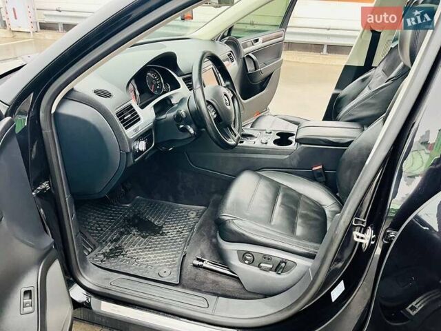 Чорний Фольксваген Туарег, об'ємом двигуна 2.97 л та пробігом 275 тис. км за 23200 $, фото 38 на Automoto.ua