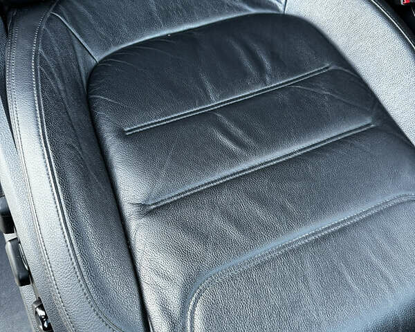 Черный Фольксваген Туарег, объемом двигателя 2.97 л и пробегом 202 тыс. км за 30000 $, фото 53 на Automoto.ua