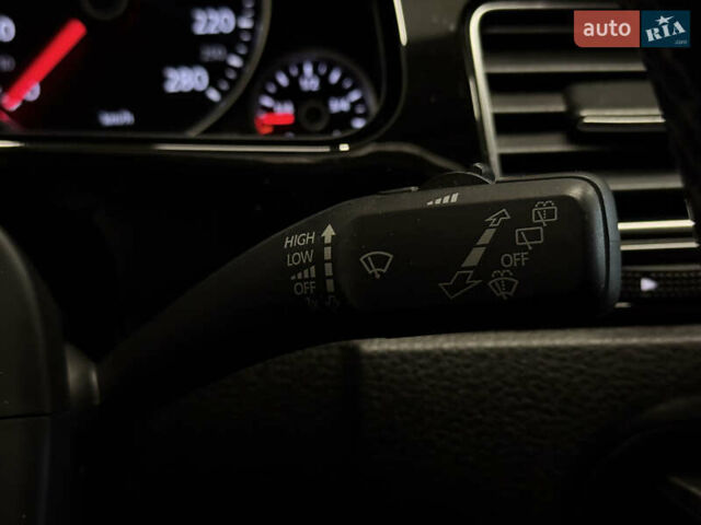 Черный Фольксваген Туарег, объемом двигателя 3 л и пробегом 258 тыс. км за 24799 $, фото 22 на Automoto.ua