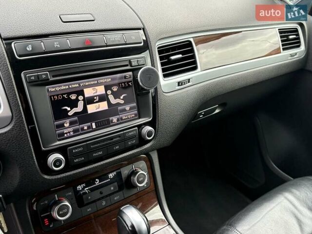 Черный Фольксваген Туарег, объемом двигателя 2.97 л и пробегом 270 тыс. км за 21700 $, фото 10 на Automoto.ua