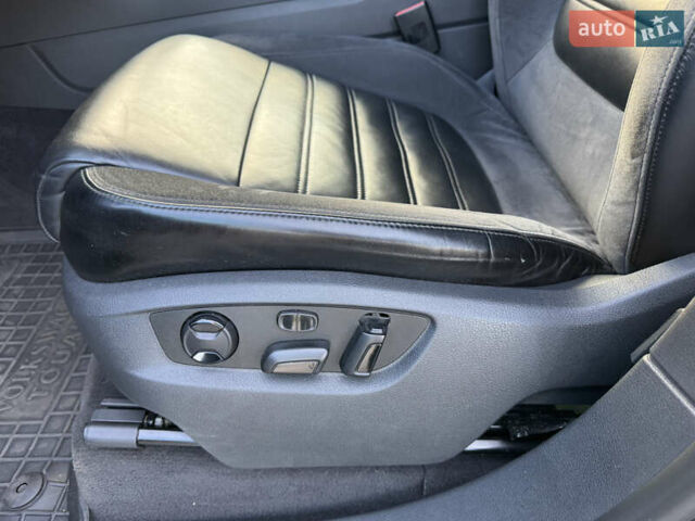 Черный Фольксваген Туарег, объемом двигателя 2.97 л и пробегом 166 тыс. км за 29999 $, фото 15 на Automoto.ua