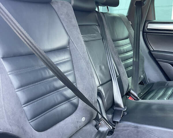 Черный Фольксваген Туарег, объемом двигателя 3 л и пробегом 266 тыс. км за 27990 $, фото 29 на Automoto.ua