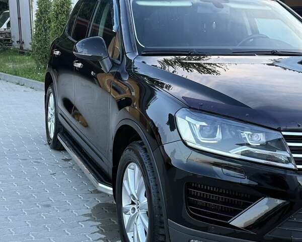 Черный Фольксваген Туарег, объемом двигателя 2.97 л и пробегом 285 тыс. км за 23500 $, фото 6 на Automoto.ua