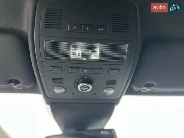 Чорний Фольксваген Туарег, об'ємом двигуна 3 л та пробігом 246 тис. км за 27700 $, фото 27 на Automoto.ua