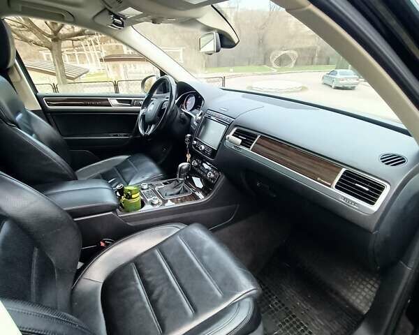 Черный Фольксваген Туарег, объемом двигателя 3 л и пробегом 204 тыс. км за 26500 $, фото 9 на Automoto.ua