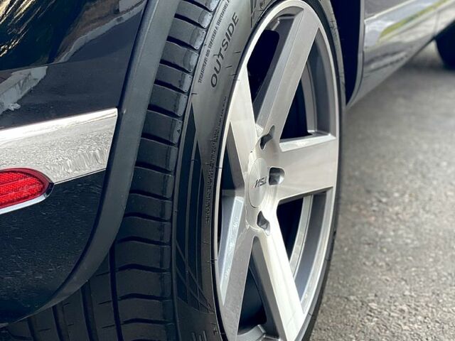 Черный Фольксваген Туарег, объемом двигателя 3.6 л и пробегом 227 тыс. км за 19000 $, фото 5 на Automoto.ua