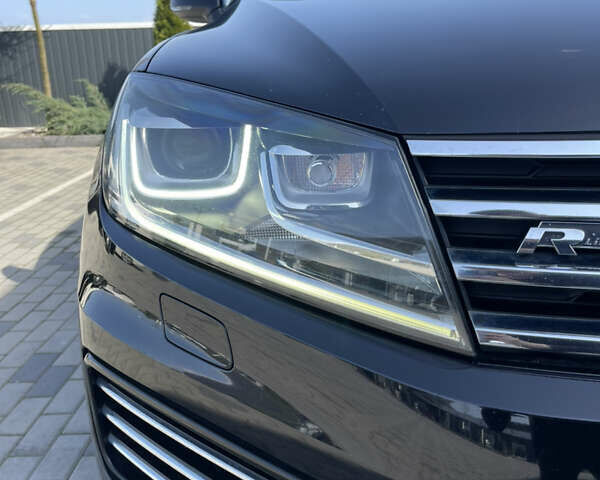 Черный Фольксваген Туарег, объемом двигателя 3 л и пробегом 266 тыс. км за 27990 $, фото 17 на Automoto.ua