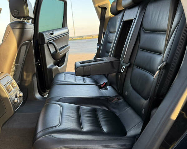 Черный Фольксваген Туарег, объемом двигателя 3 л и пробегом 219 тыс. км за 26900 $, фото 13 на Automoto.ua