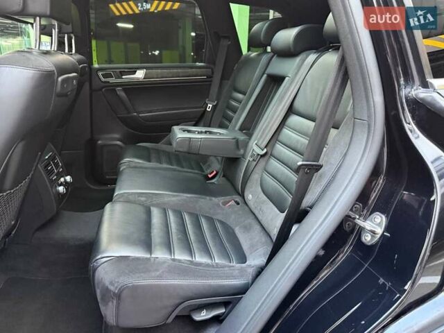 Черный Фольксваген Туарег, объемом двигателя 4.13 л и пробегом 195 тыс. км за 31990 $, фото 9 на Automoto.ua