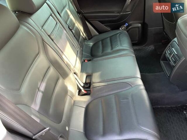 Фольксваген Туарег 2015 в Виннице на Automoto.ua Черный Фольксваген Туарег, объемом двигателя 2.97 л и пробегом 172 тыс. км за 25000 $, фото 23 на Automoto.ua