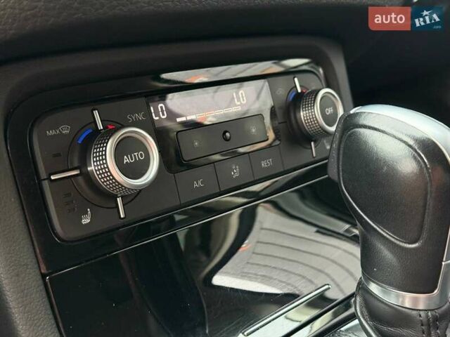 Черный Фольксваген Туарег, объемом двигателя 3.6 л и пробегом 220 тыс. км за 16900 $, фото 36 на Automoto.ua