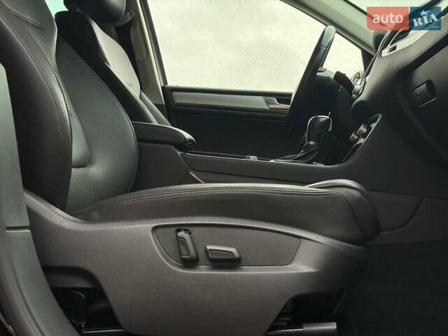 Черный Фольксваген Туарег, объемом двигателя 3.6 л и пробегом 220 тыс. км за 16900 $, фото 67 на Automoto.ua