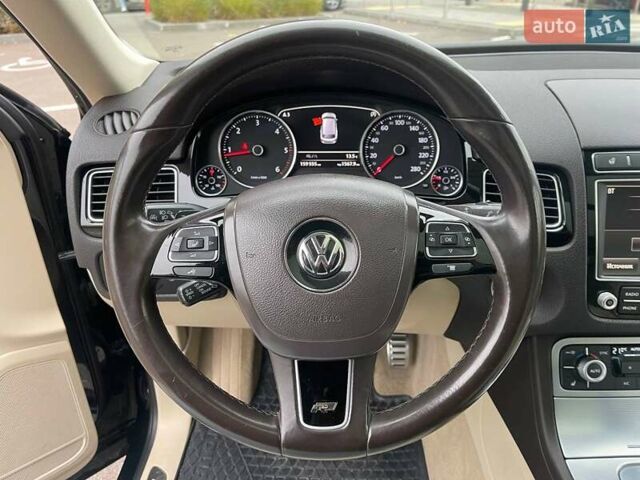 Черный Фольксваген Туарег, объемом двигателя 2.97 л и пробегом 159 тыс. км за 35490 $, фото 11 на Automoto.ua
