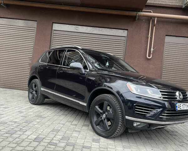 Черный Фольксваген Туарег, объемом двигателя 3.6 л и пробегом 120 тыс. км за 26600 $, фото 5 на Automoto.ua