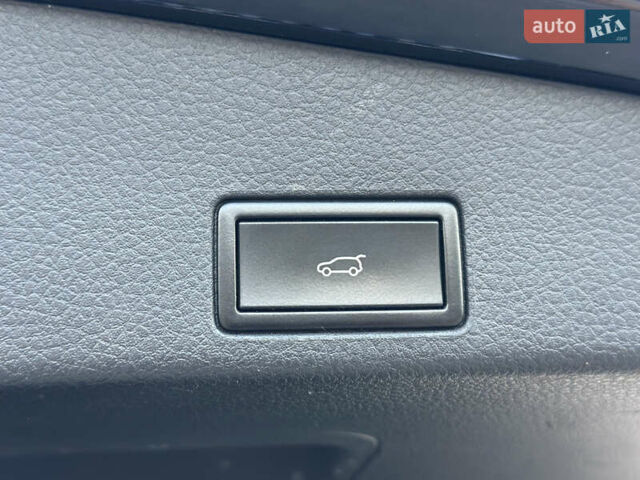 Чорний Фольксваген Туарег, об'ємом двигуна 2.97 л та пробігом 194 тис. км за 24999 $, фото 12 на Automoto.ua