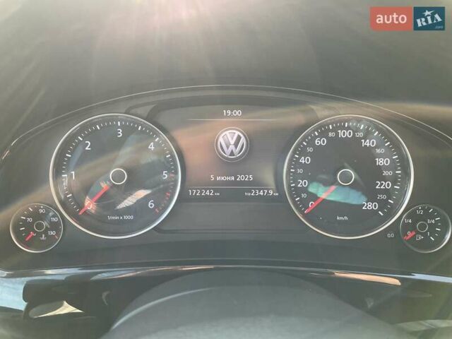 Фольксваген Туарег 2015 в Виннице на Automoto.ua Черный Фольксваген Туарег, объемом двигателя 2.97 л и пробегом 172 тыс. км за 25000 $, фото 30 на Automoto.ua