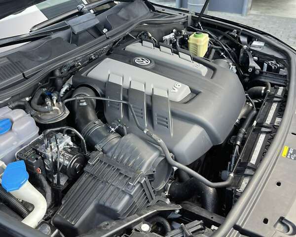 Черный Фольксваген Туарег, объемом двигателя 3 л и пробегом 266 тыс. км за 27990 $, фото 37 на Automoto.ua