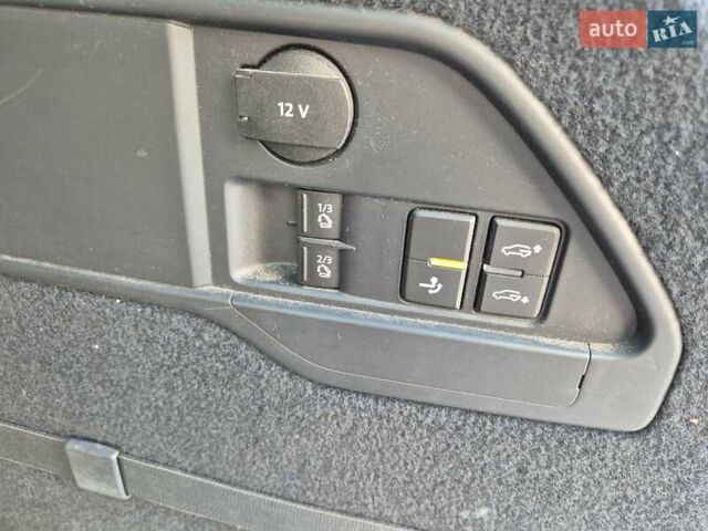 Черный Фольксваген Туарег, объемом двигателя 3 л и пробегом 263 тыс. км за 29000 $, фото 40 на Automoto.ua