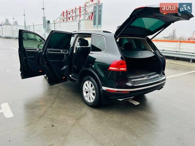 Чорний Фольксваген Туарег, об'ємом двигуна 2.97 л та пробігом 275 тис. км за 23200 $, фото 6 на Automoto.ua