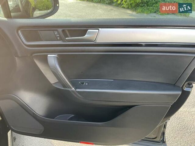 Фольксваген Туарег 2015 в Виннице на Automoto.ua Черный Фольксваген Туарег, объемом двигателя 2.97 л и пробегом 172 тыс. км за 25000 $, фото 18 на Automoto.ua