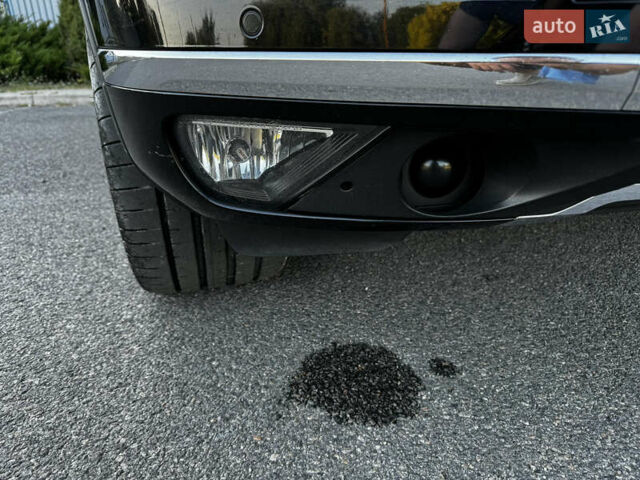 Черный Фольксваген Туарег, объемом двигателя 2.97 л и пробегом 202 тыс. км за 30000 $, фото 17 на Automoto.ua