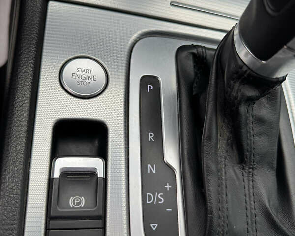 Черный Фольксваген Туарег, объемом двигателя 2.97 л и пробегом 275 тыс. км за 26000 $, фото 34 на Automoto.ua