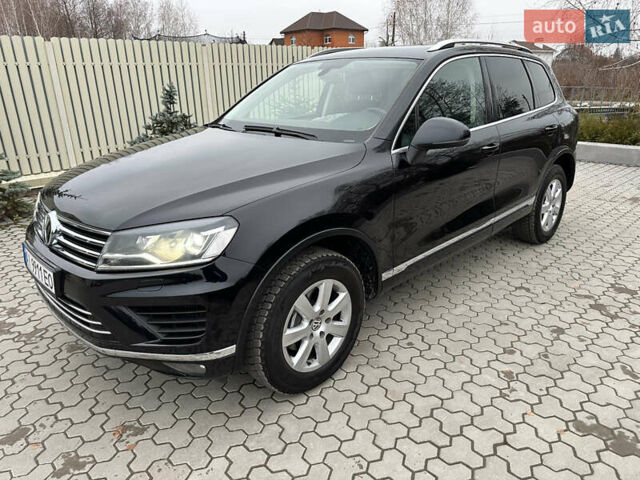 Черный Фольксваген Туарег, объемом двигателя 2.97 л и пробегом 235 тыс. км за 23500 $, фото 2 на Automoto.ua