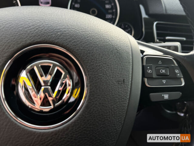 Черный Фольксваген Туарег, объемом двигателя 3 л и пробегом 129 тыс. км за 27500 $, фото 14 на Automoto.ua