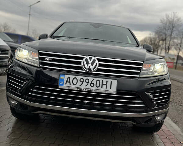 Черный Фольксваген Туарег, объемом двигателя 2.97 л и пробегом 275 тыс. км за 26000 $, фото 9 на Automoto.ua