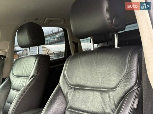 Черный Фольксваген Туарег, объемом двигателя 2.97 л и пробегом 270 тыс. км за 21700 $, фото 16 на Automoto.ua