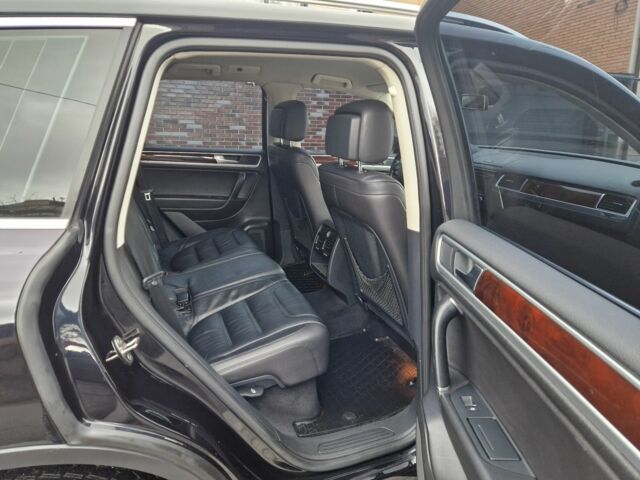 Чорний Фольксваген Туарег, об'ємом двигуна 3 л та пробігом 242 тис. км за 23000 $, фото 16 на Automoto.ua