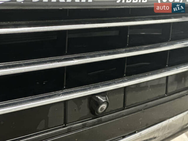 Черный Фольксваген Туарег, объемом двигателя 3 л и пробегом 56 тыс. км за 27000 $, фото 13 на Automoto.ua