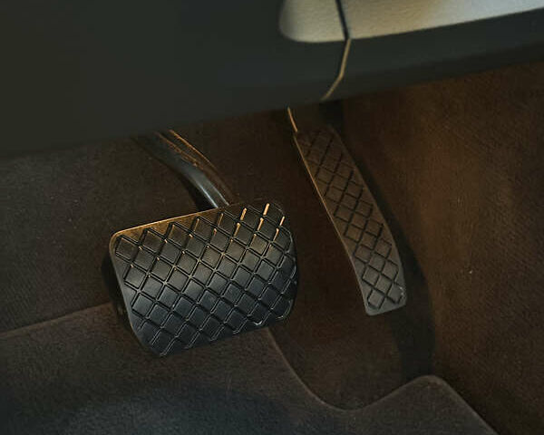 Черный Фольксваген Туарег, объемом двигателя 3 л и пробегом 219 тыс. км за 26900 $, фото 15 на Automoto.ua