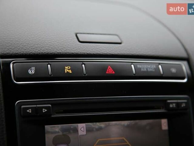 Черный Фольксваген Туарег, объемом двигателя 2.97 л и пробегом 241 тыс. км за 22500 $, фото 16 на Automoto.ua