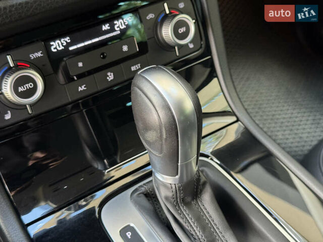 Чорний Фольксваген Туарег, об'ємом двигуна 2.97 л та пробігом 194 тис. км за 22499 $, фото 39 на Automoto.ua