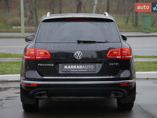 Черный Фольксваген Туарег, объемом двигателя 2.97 л и пробегом 241 тыс. км за 22500 $, фото 4 на Automoto.ua