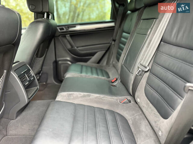 Черный Фольксваген Туарег, объемом двигателя 3 л и пробегом 237 тыс. км за 24900 $, фото 19 на Automoto.ua