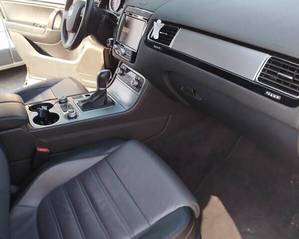 Чорний Фольксваген Туарег, об'ємом двигуна 2.97 л та пробігом 234 тис. км за 28200 $, фото 5 на Automoto.ua