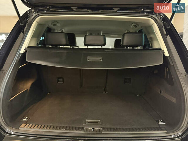 Черный Фольксваген Туарег, объемом двигателя 3 л и пробегом 258 тыс. км за 24799 $, фото 10 на Automoto.ua