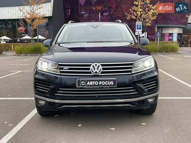 Черный Фольксваген Туарег, объемом двигателя 2.97 л и пробегом 159 тыс. км за 35490 $, фото 2 на Automoto.ua