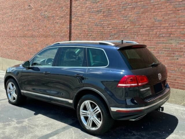 Чорний Фольксваген Туарег, об'ємом двигуна 3.6 л та пробігом 79 тис. км за 10000 $, фото 3 на Automoto.ua