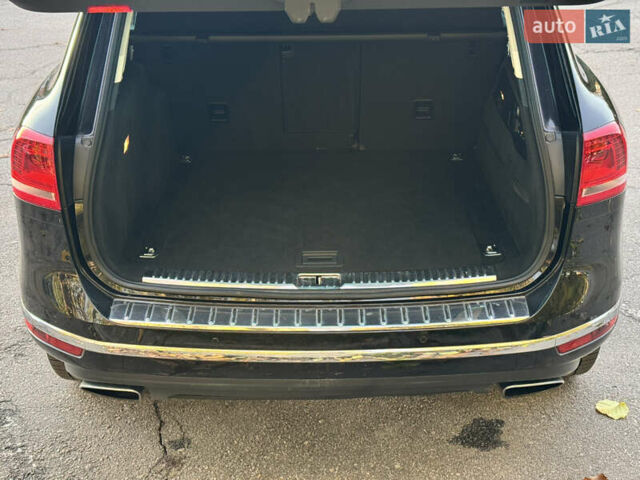 Черный Фольксваген Туарег, объемом двигателя 3 л и пробегом 238 тыс. км за 23700 $, фото 35 на Automoto.ua