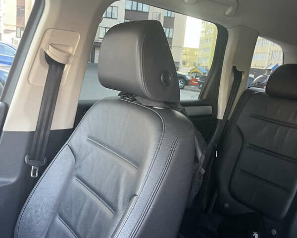 Черный Фольксваген Туарег, объемом двигателя 2.97 л и пробегом 195 тыс. км за 25900 $, фото 15 на Automoto.ua