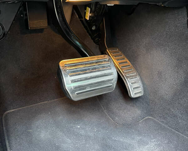 Черный Фольксваген Туарег, объемом двигателя 3 л и пробегом 266 тыс. км за 27990 $, фото 38 на Automoto.ua