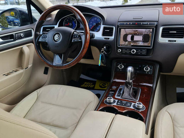 Чорний Фольксваген Туарег, об'ємом двигуна 3 л та пробігом 185 тис. км за 32999 $, фото 12 на Automoto.ua
