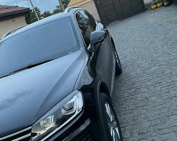 Черный Фольксваген Туарег, объемом двигателя 3 л и пробегом 213 тыс. км за 22500 $, фото 9 на Automoto.ua